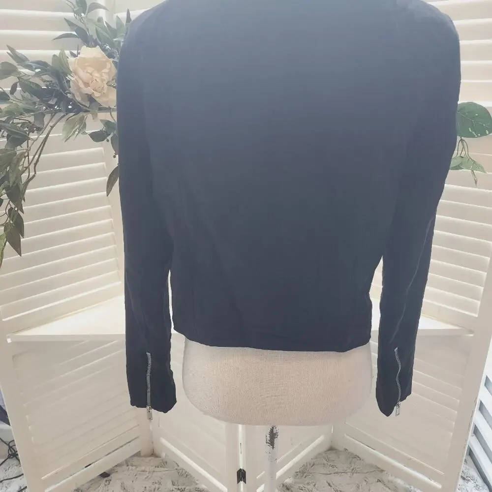 DIVIDED H & M BLACK FAUX LEATHER JACKET WITH MULTI ZIPPERS SIZE 14
